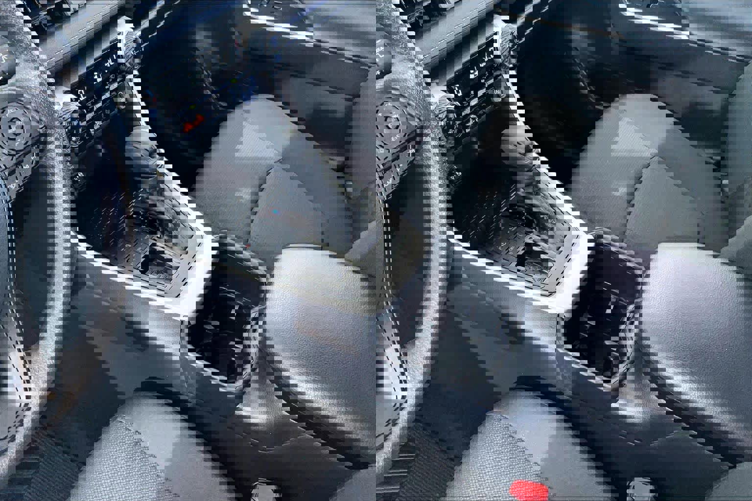 Used 2025 Toyota RAV4 XLE image 15