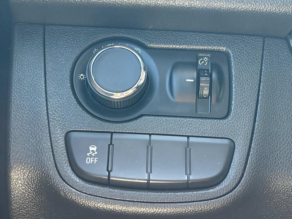 Used 2020 Chevrolet Spark LS FWD image 23