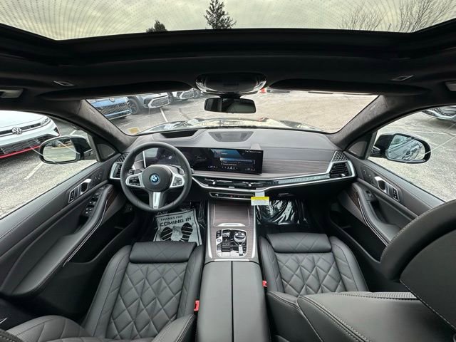 New 2026 BMW X5 xDrive50e w/ Executive Package image 3