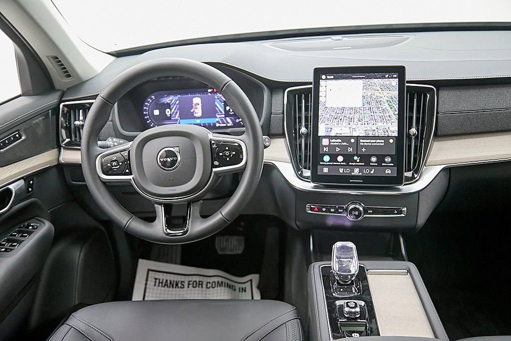 New 2026 Volvo XC90 B6 Plus w/ Protection Package Premier image 27