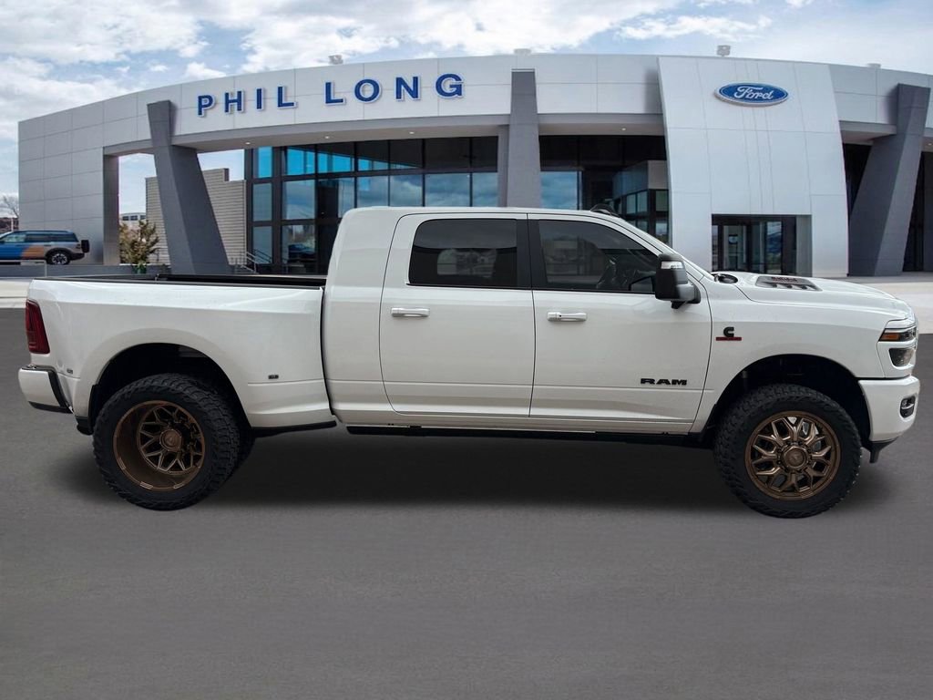Used 2025 RAM 3500 Laramie image 7