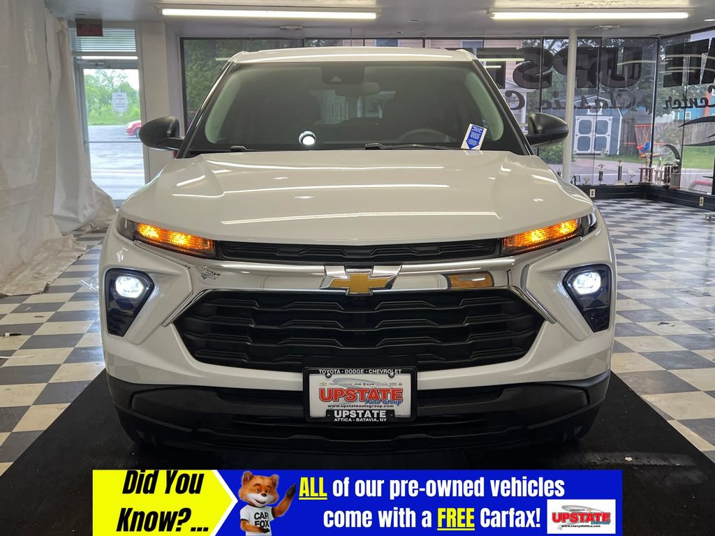 Used 2026 Chevrolet TrailBlazer LS w/ LS Convenience Package AWD/4WD image 2