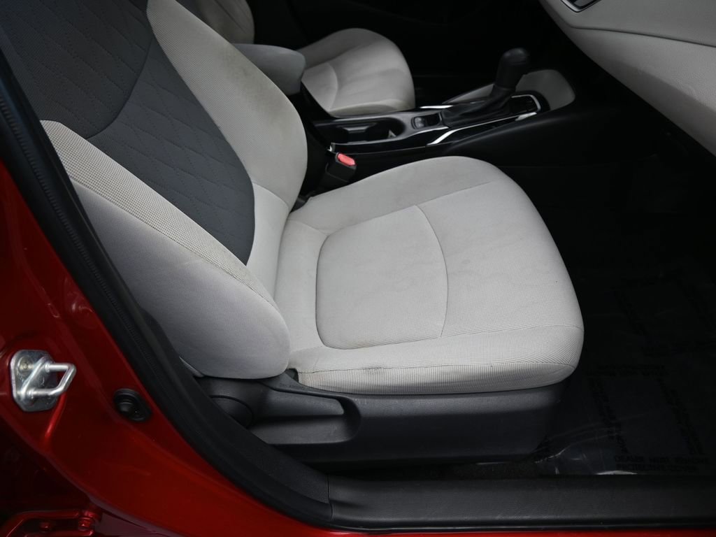 Used 2020 Toyota Corolla LE image 37