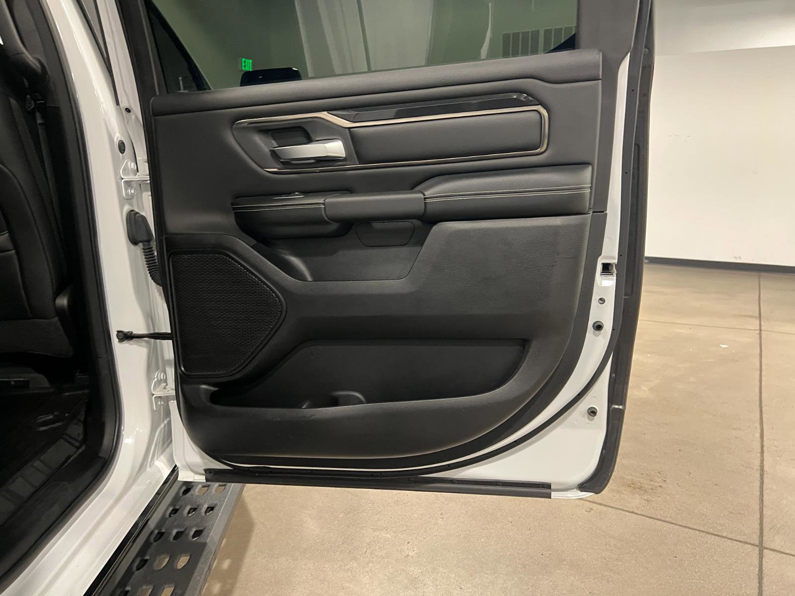 Used 2020 RAM 1500 Rebel image 34