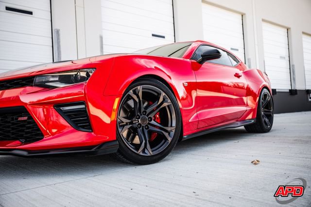 Used 2017 Chevrolet Camaro SS RWD image 37