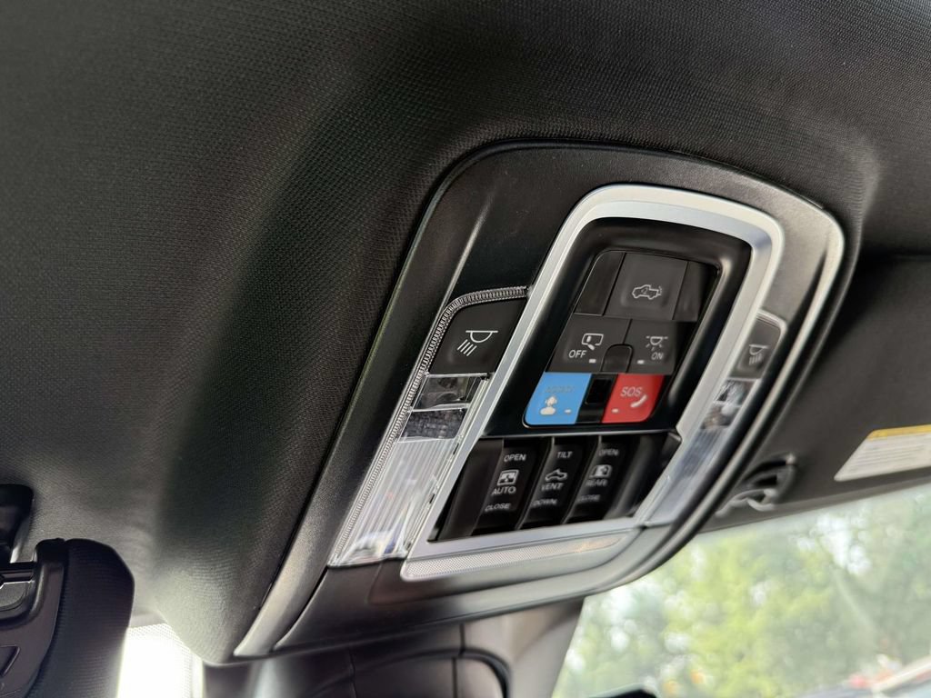 New 2026 RAM 3500 Limited AWD/4WD image 32