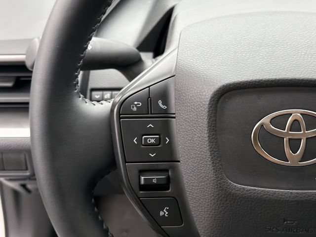 Used 2025 Toyota Prius LE FWD image 22