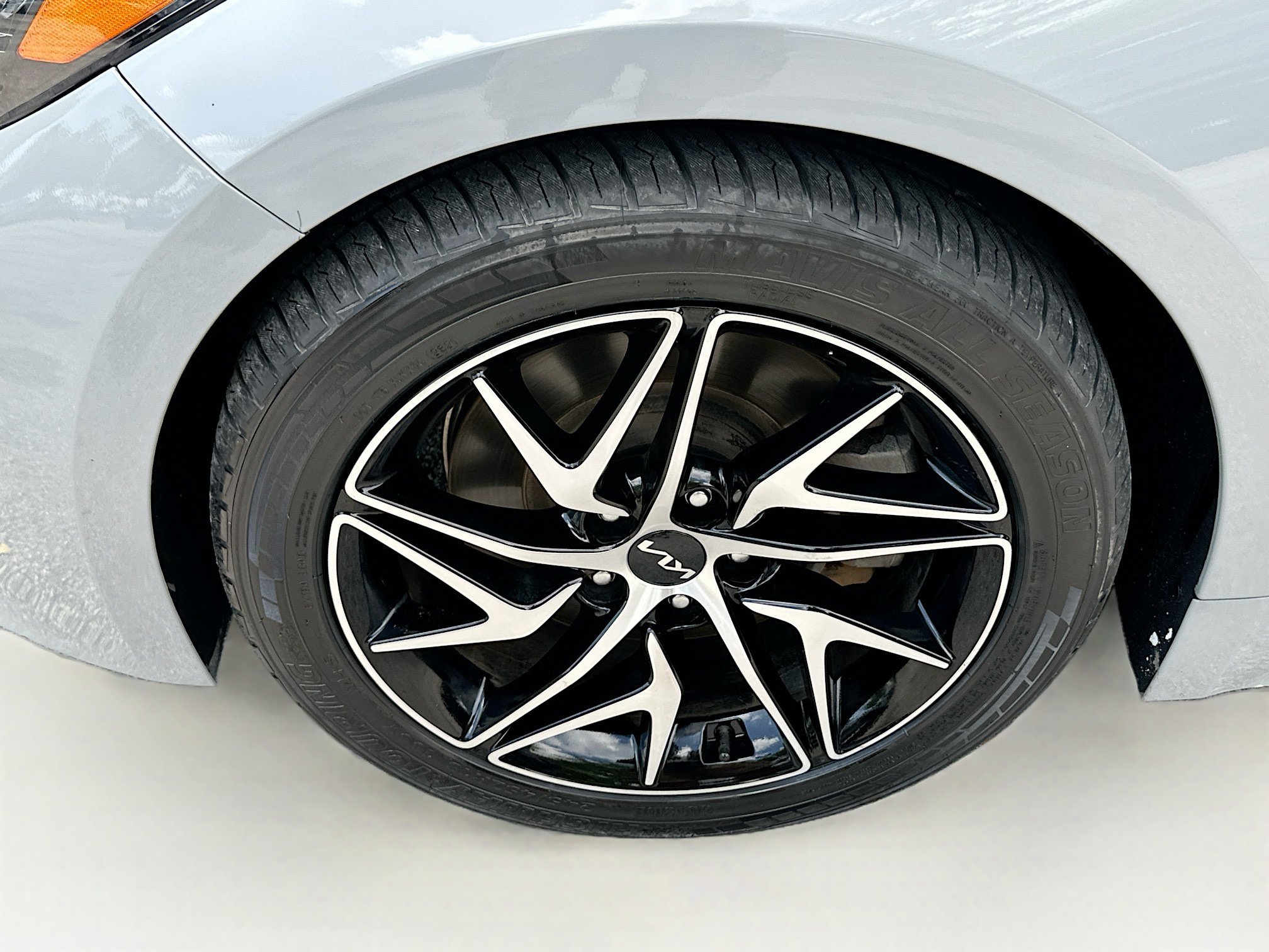 Used 2023 Kia Stinger GT-Line w/ Sun & Sound Package image 33