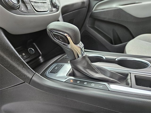 Used 2024 Chevrolet Equinox LT image 24