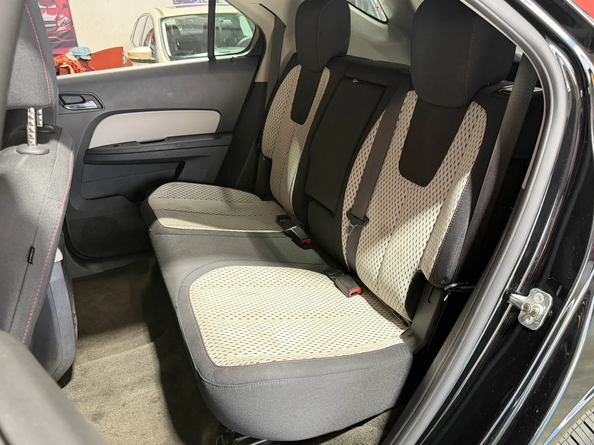 Used 2011 Chevrolet Equinox LS AWD/4WD image 13