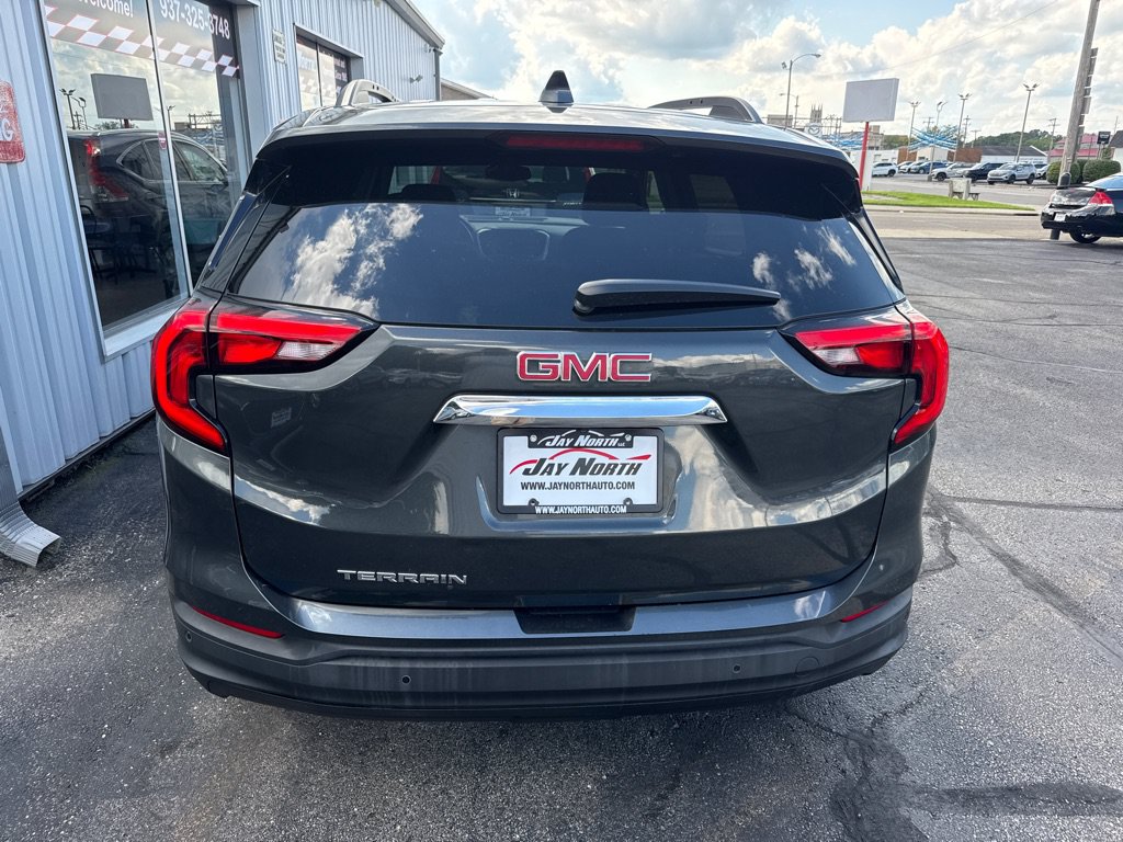 Used 2019 GMC Terrain SLE w/ Driver Convenience Package FWD image 5