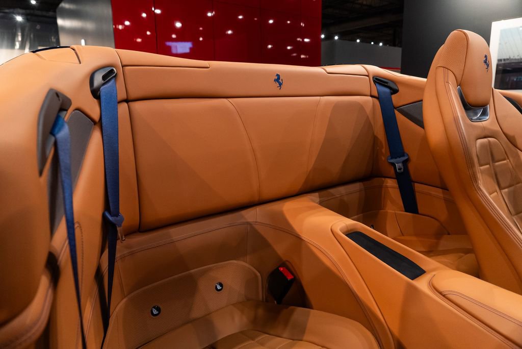Used 2020 Ferrari Portofino image 42