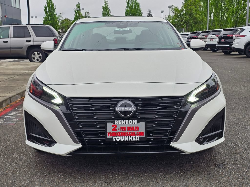 New 2026 Nissan Altima 2.5 SV w/ SV Special Edition Package AWD/4WD image 2