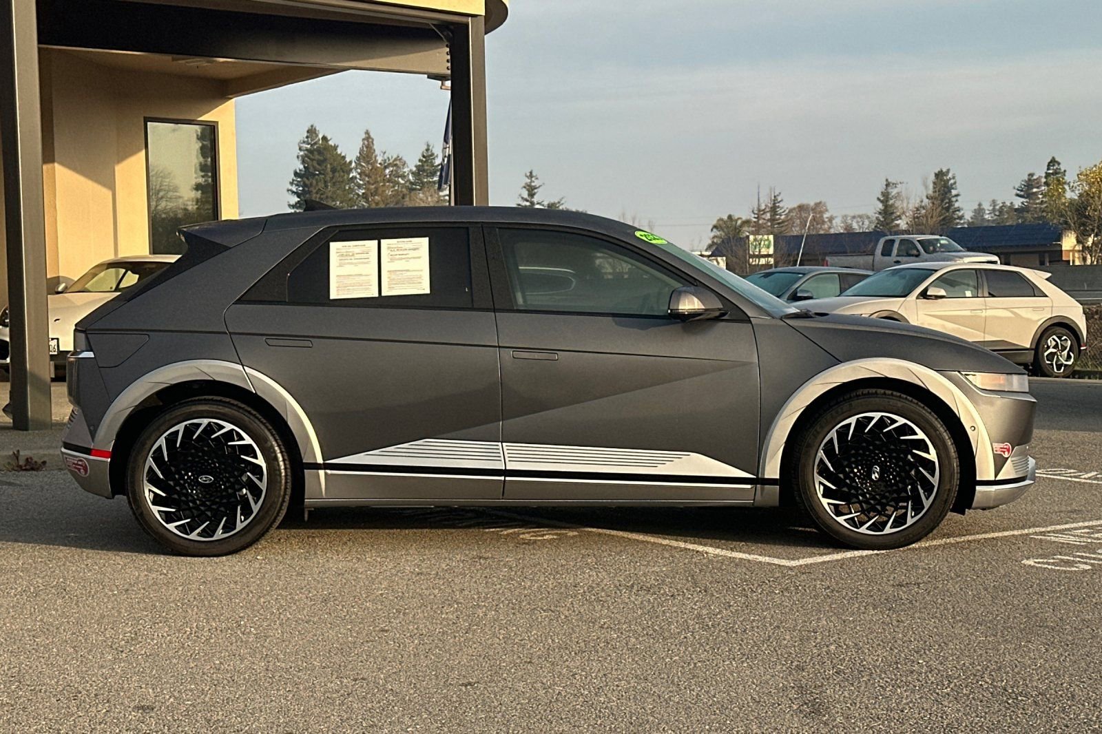 Used 2023 Hyundai Ioniq 5 Limited w/ Cargo Package image 3