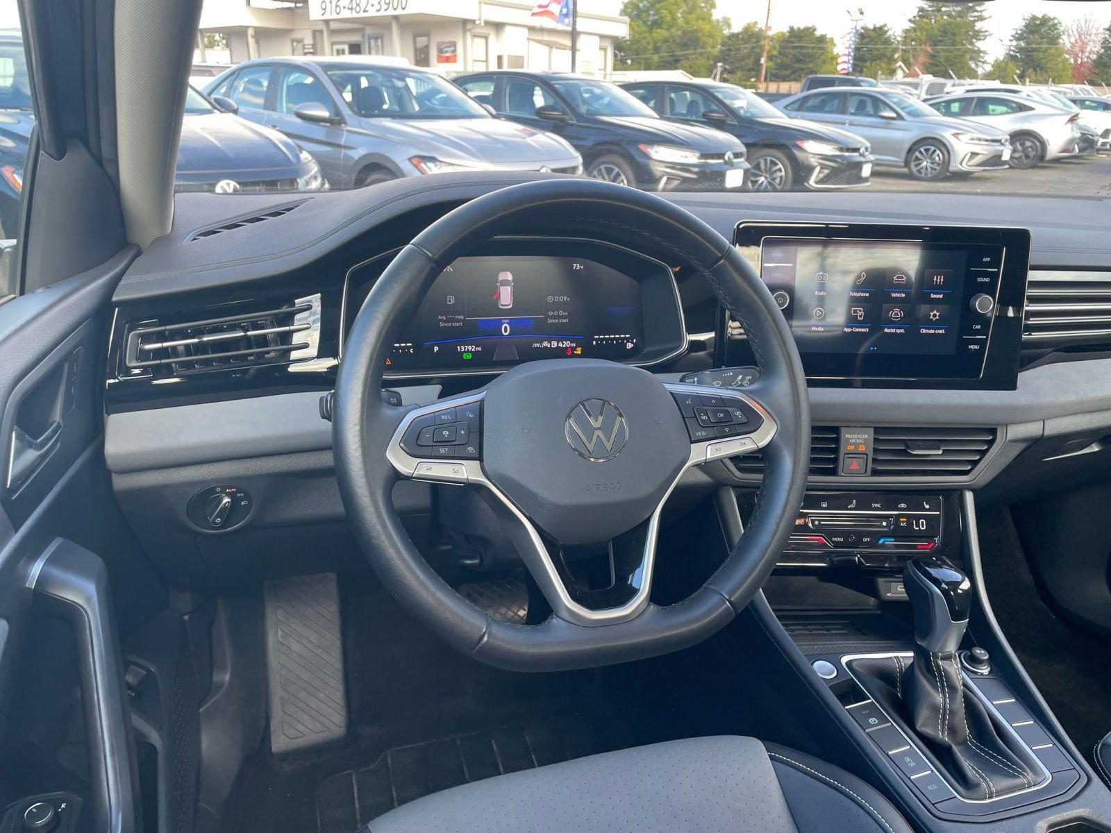 Used 2025 Volkswagen Jetta SE image 28