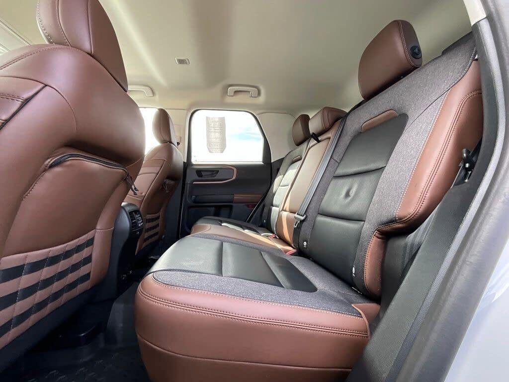 Used 2021 Ford Bronco Sport Outer Banks image 12