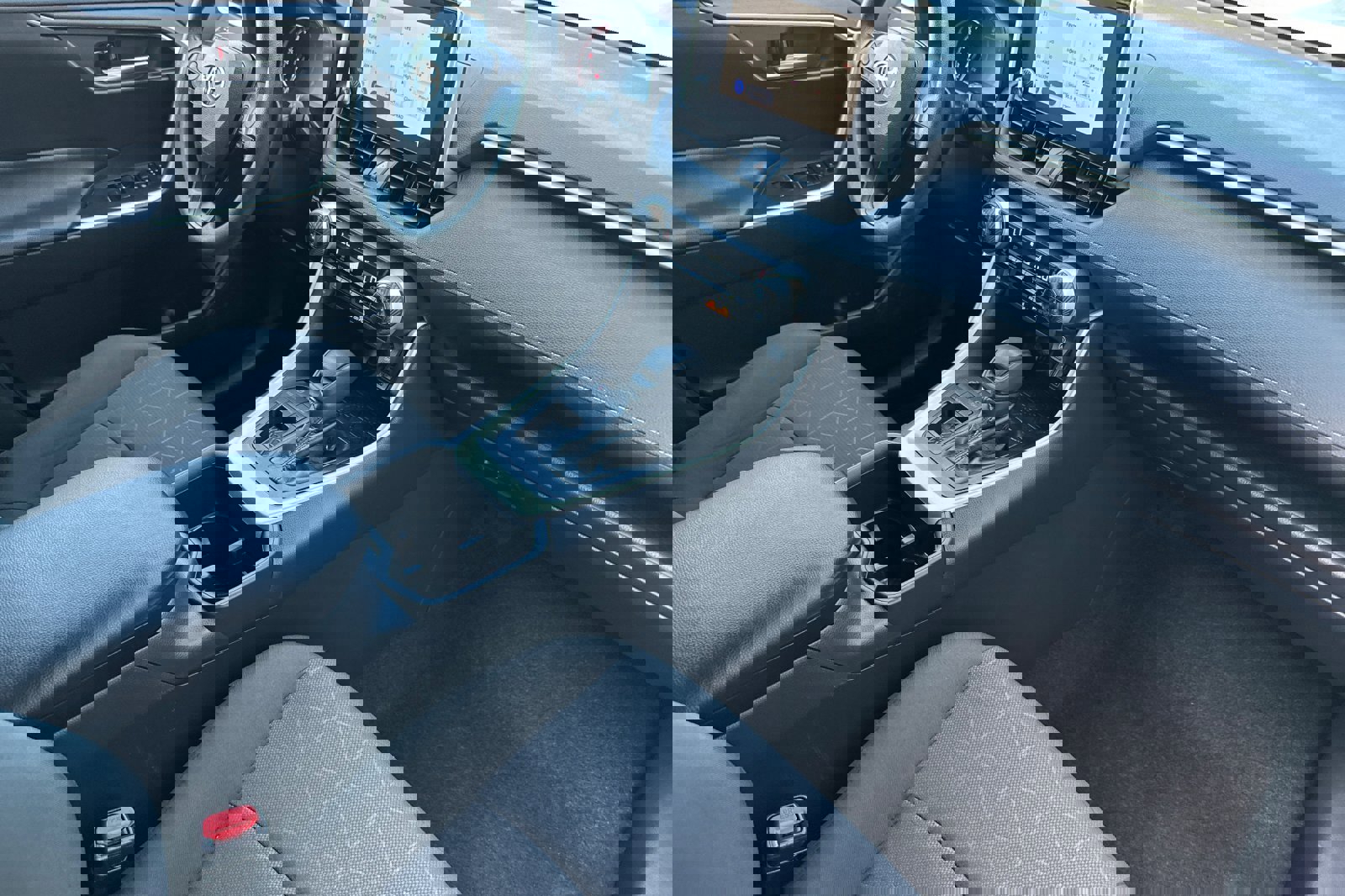 Used 2023 Toyota RAV4 XLE image 14