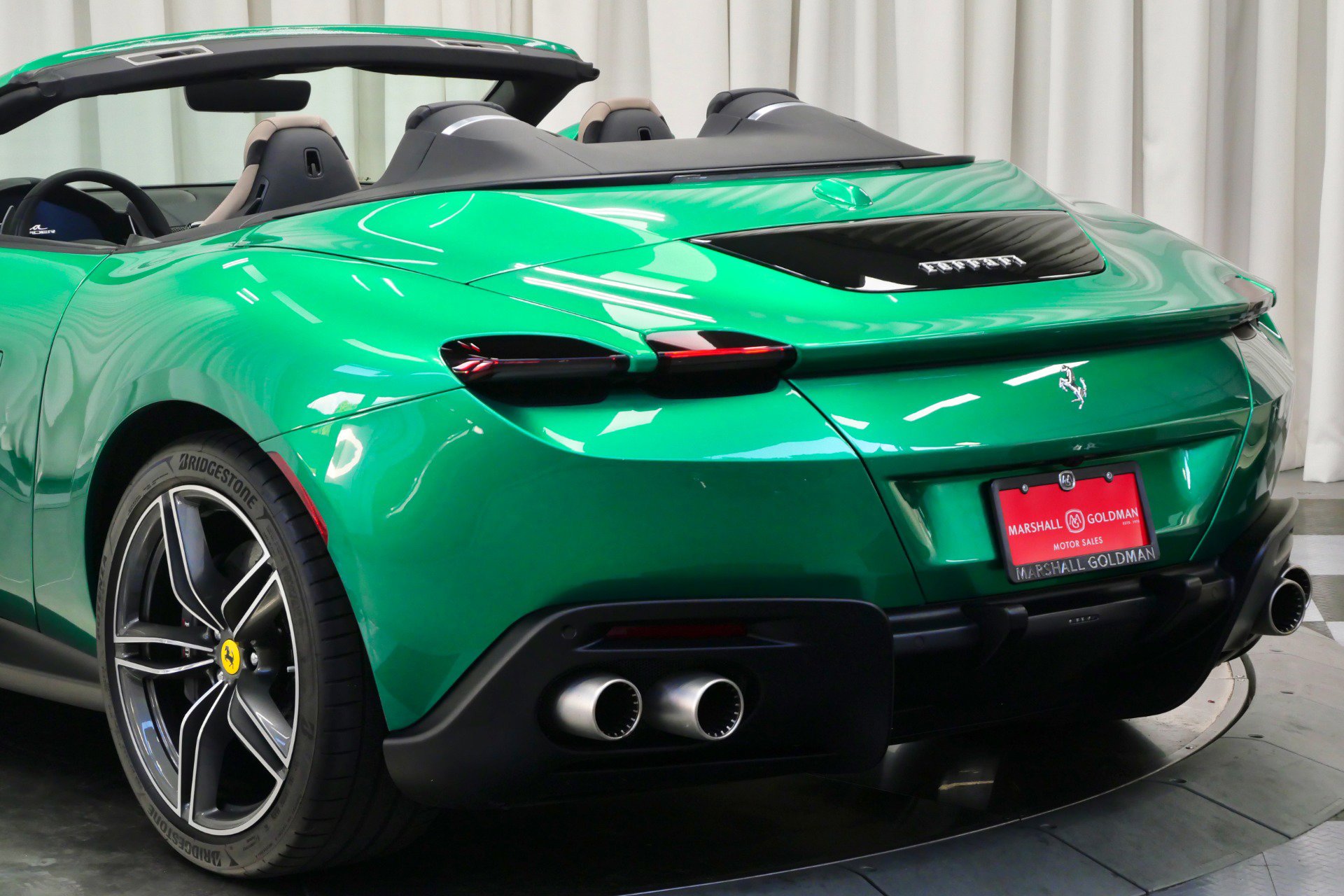 Used 2024 Ferrari Roma Spider image 37