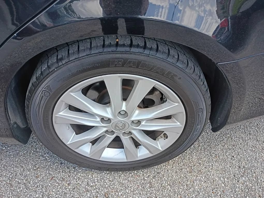 Used 2011 Lexus ES 350 FWD image 21