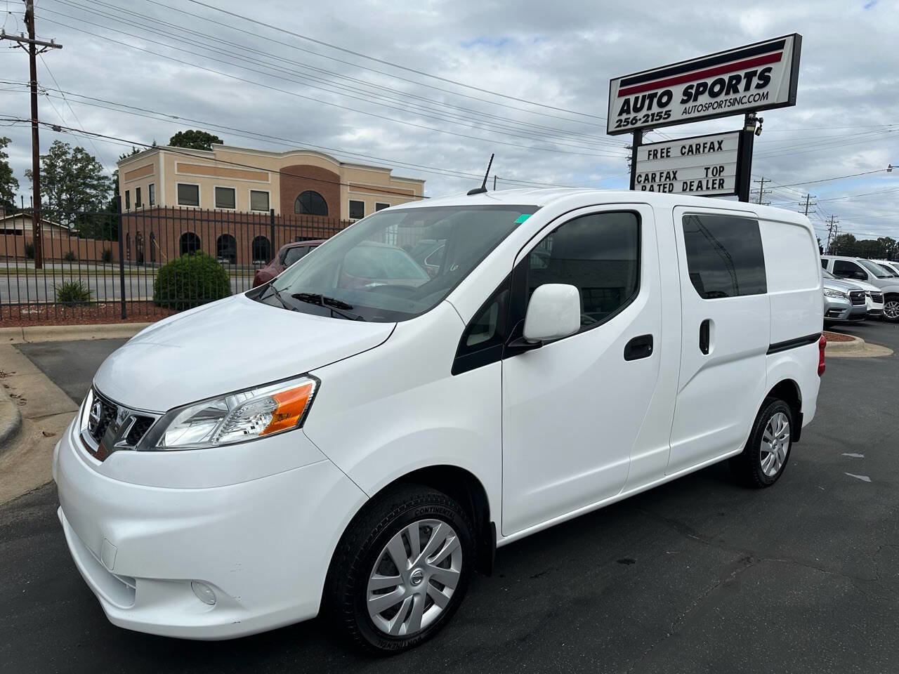 Used 2017 Nissan NV200 SV w/ Technology Package