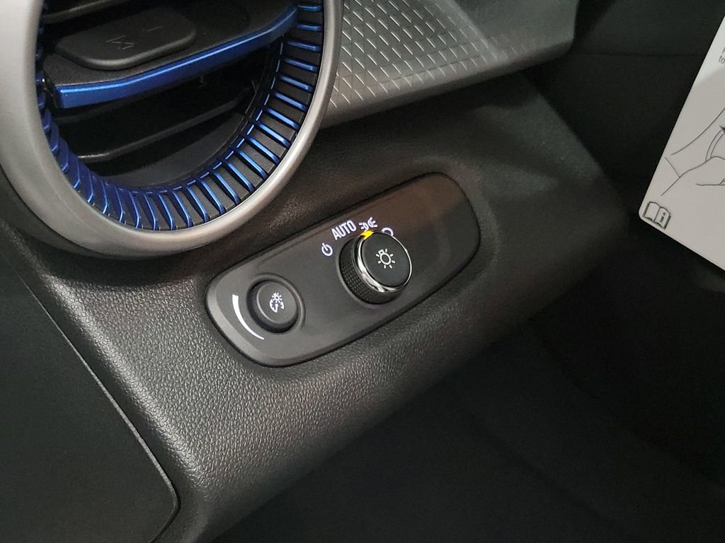 New 2026 Chevrolet Trax LS w/ LS Convenience Package image 20