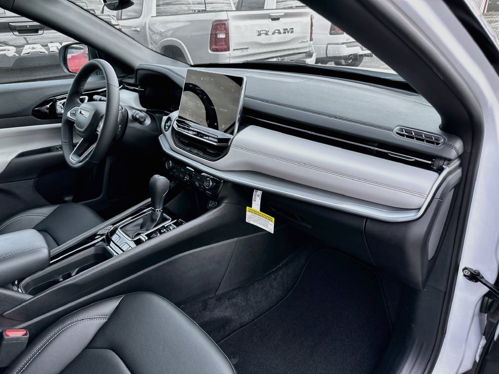 New 2026 Jeep Compass Limited AWD/4WD image 35