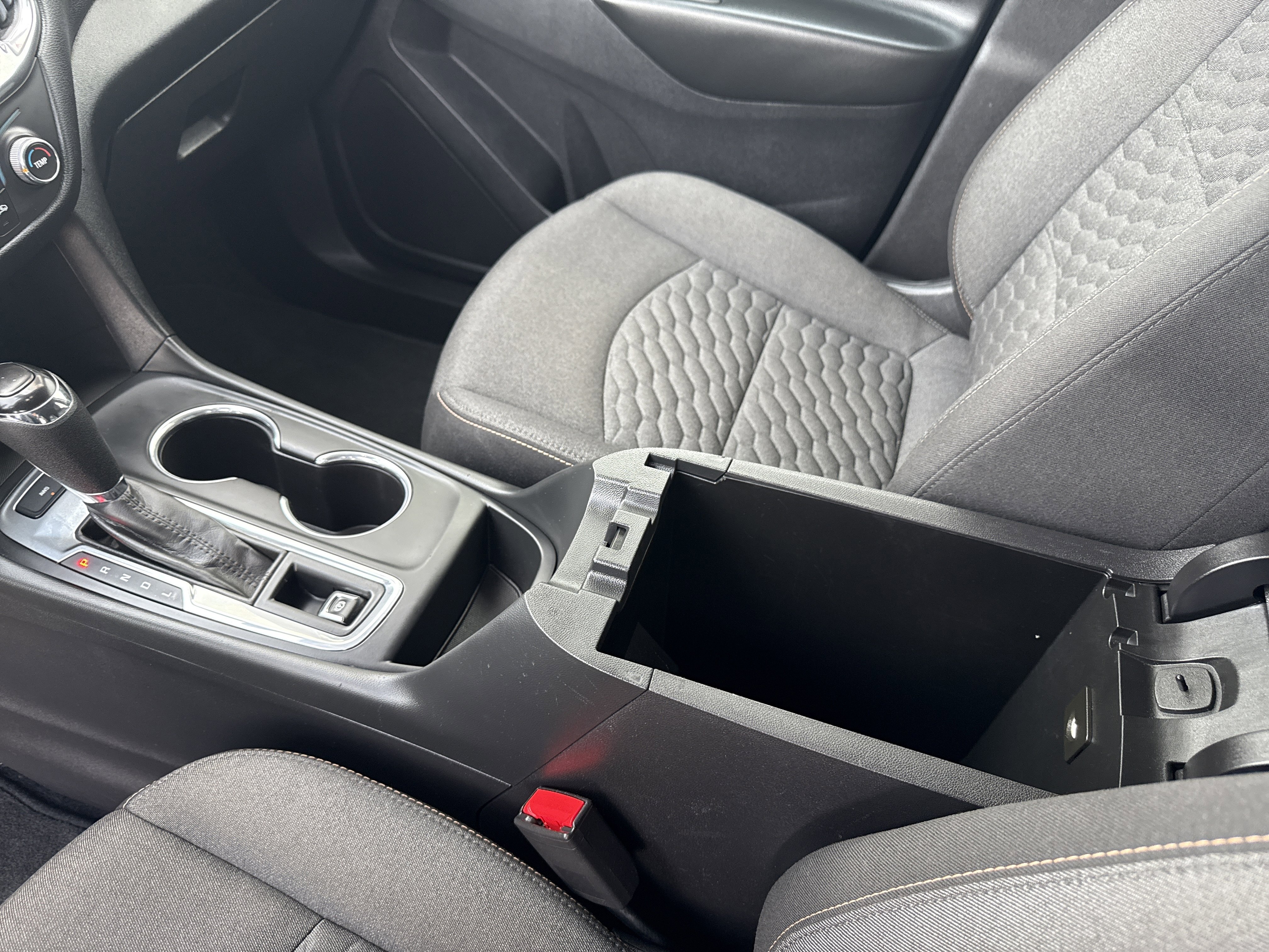 Used 2020 Chevrolet Equinox LT image 16