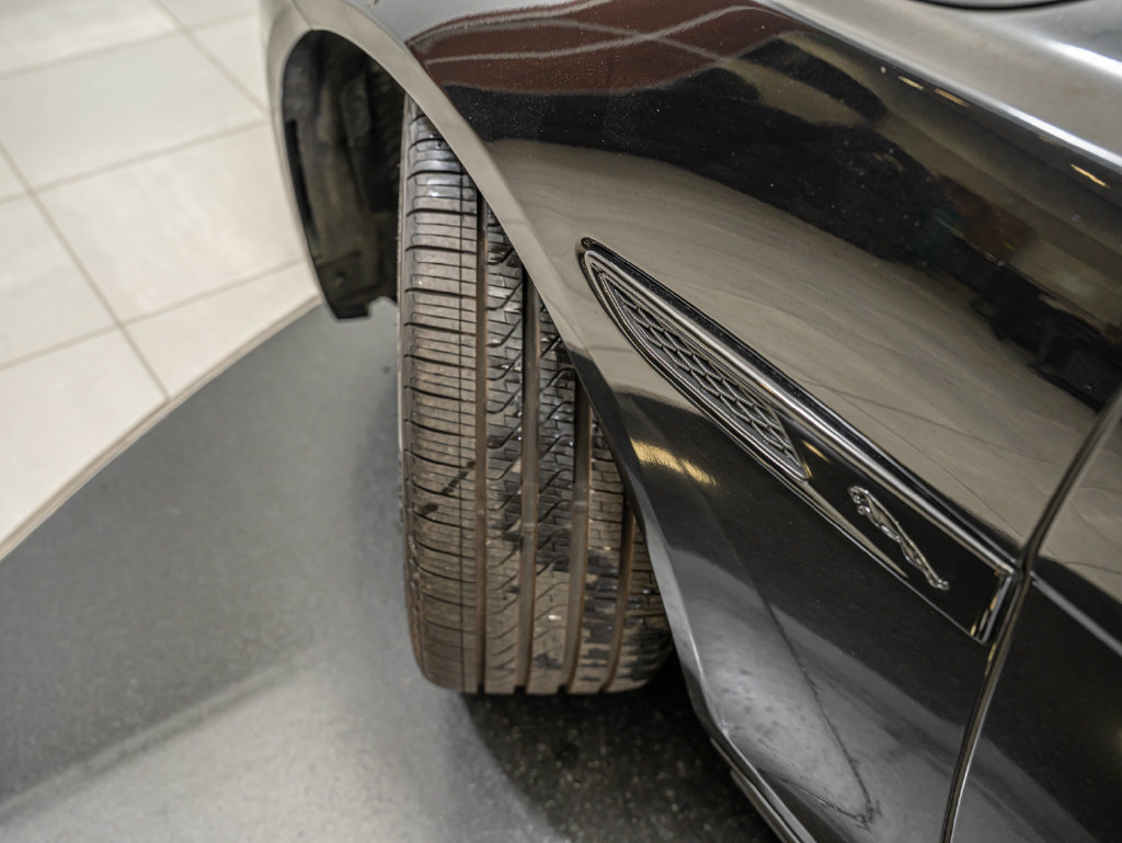 Used 2024 Jaguar XF R-Dynamic SE AWD/4WD image 42