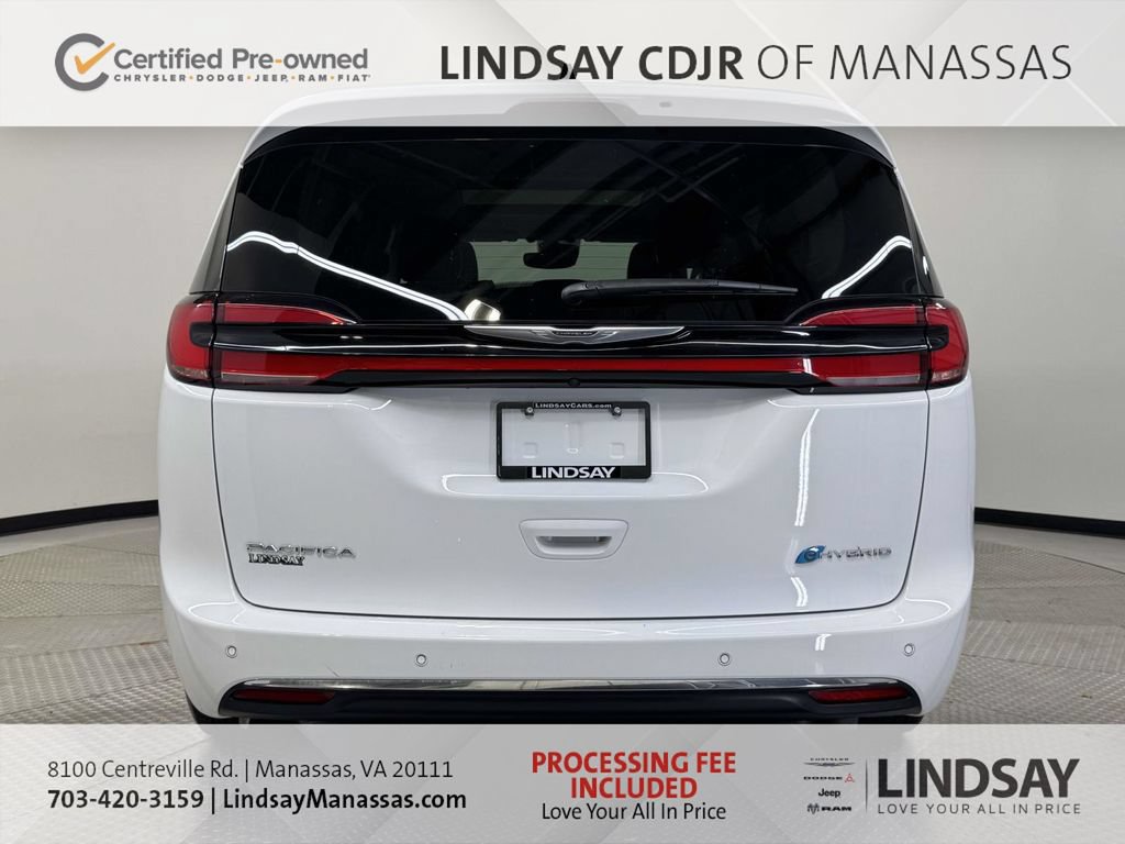 Used 2023 Chrysler Pacifica Limited FWD image 8
