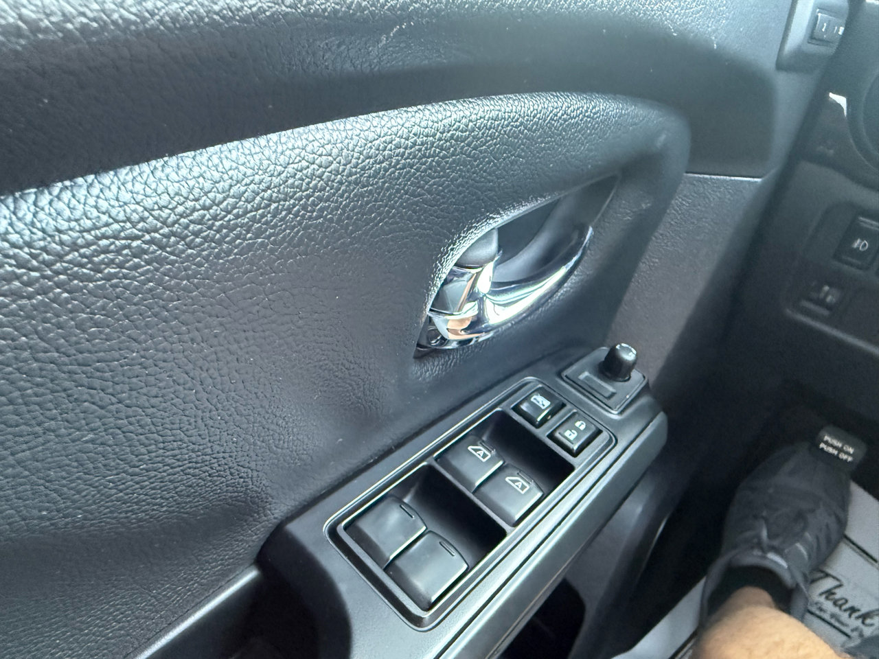 Used 2018 Nissan Titan Platinum Reserve image 26