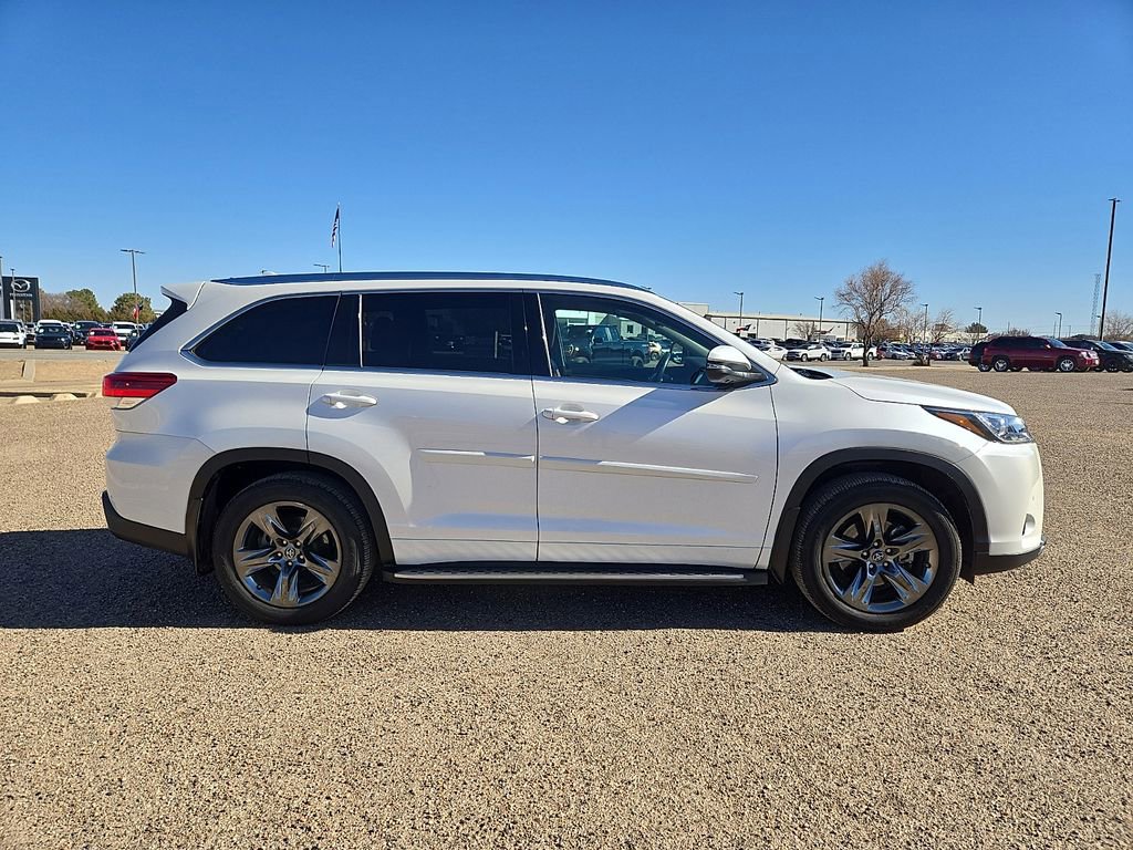 Used 2017 Toyota Highlander Limited image 6