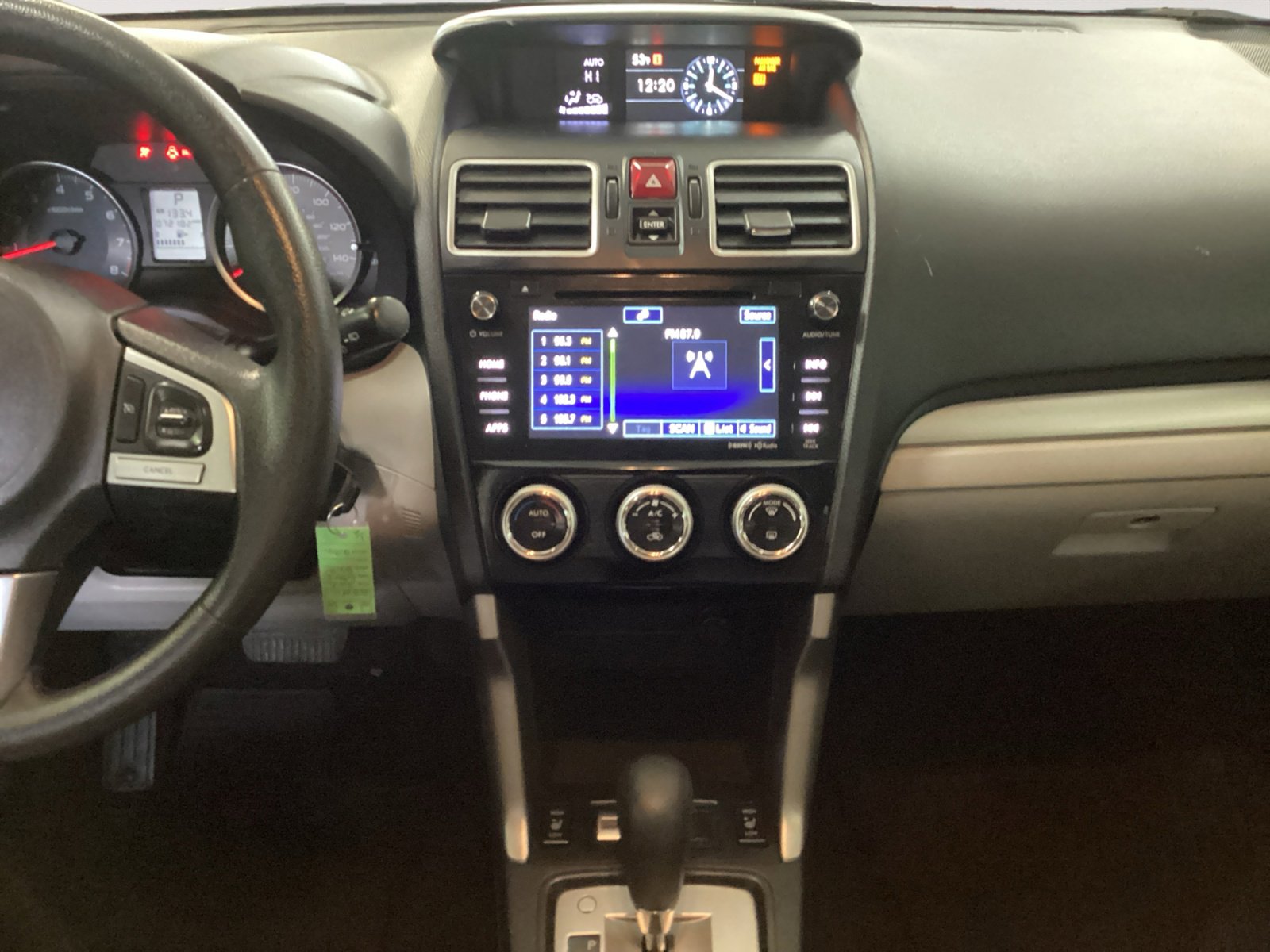 Used 2017 Subaru Forester 2.5i Premium w/ All-Weather Package image 11