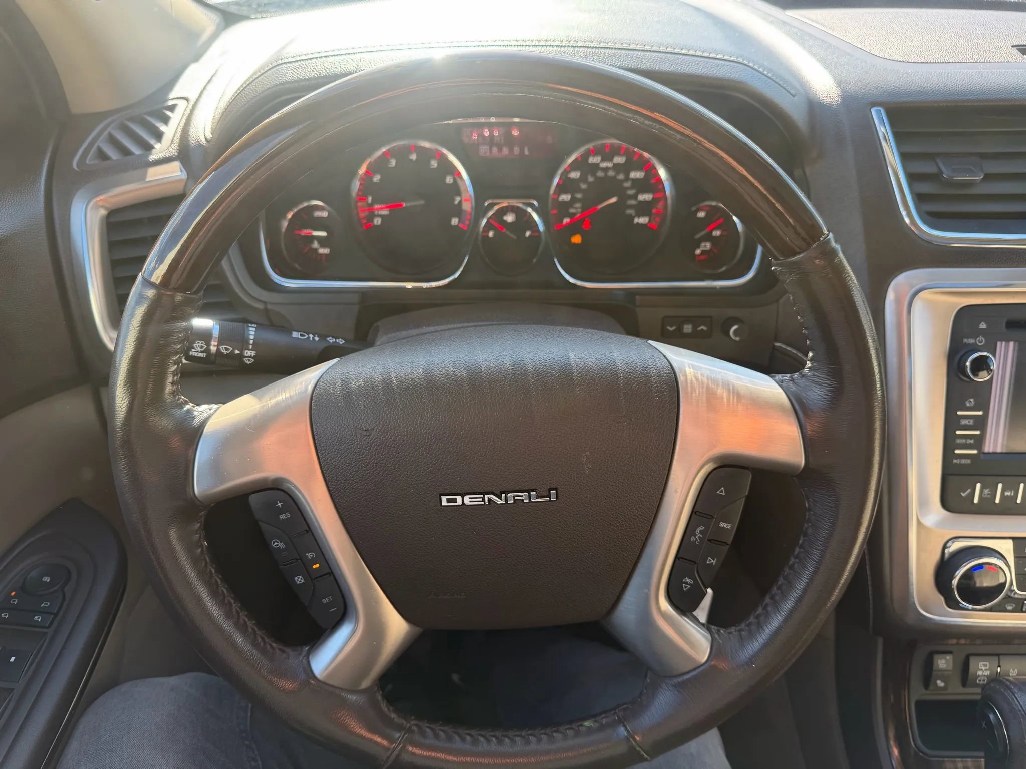 Used 2016 GMC Acadia Denali image 21