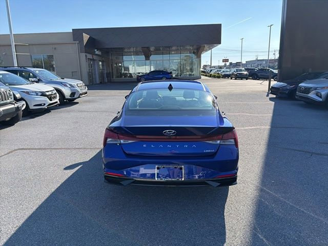 Certified 2023 Hyundai Elantra Limited image 6