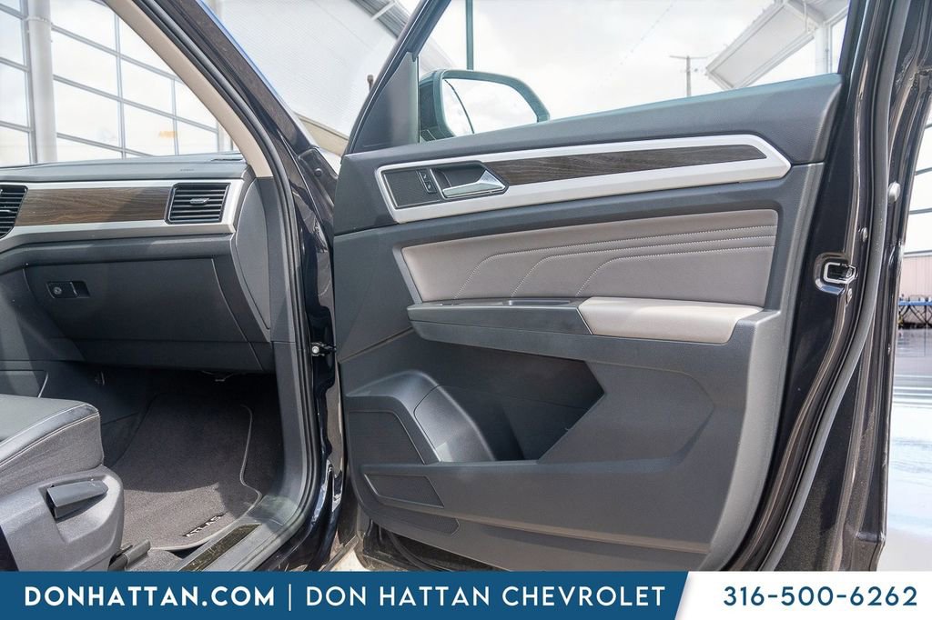 Used 2022 Volkswagen Atlas SE FWD image 25
