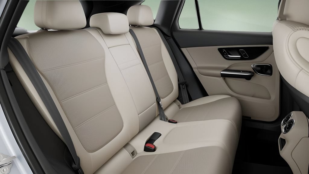 Used 2026 Mercedes-Benz GLC 300 image 40