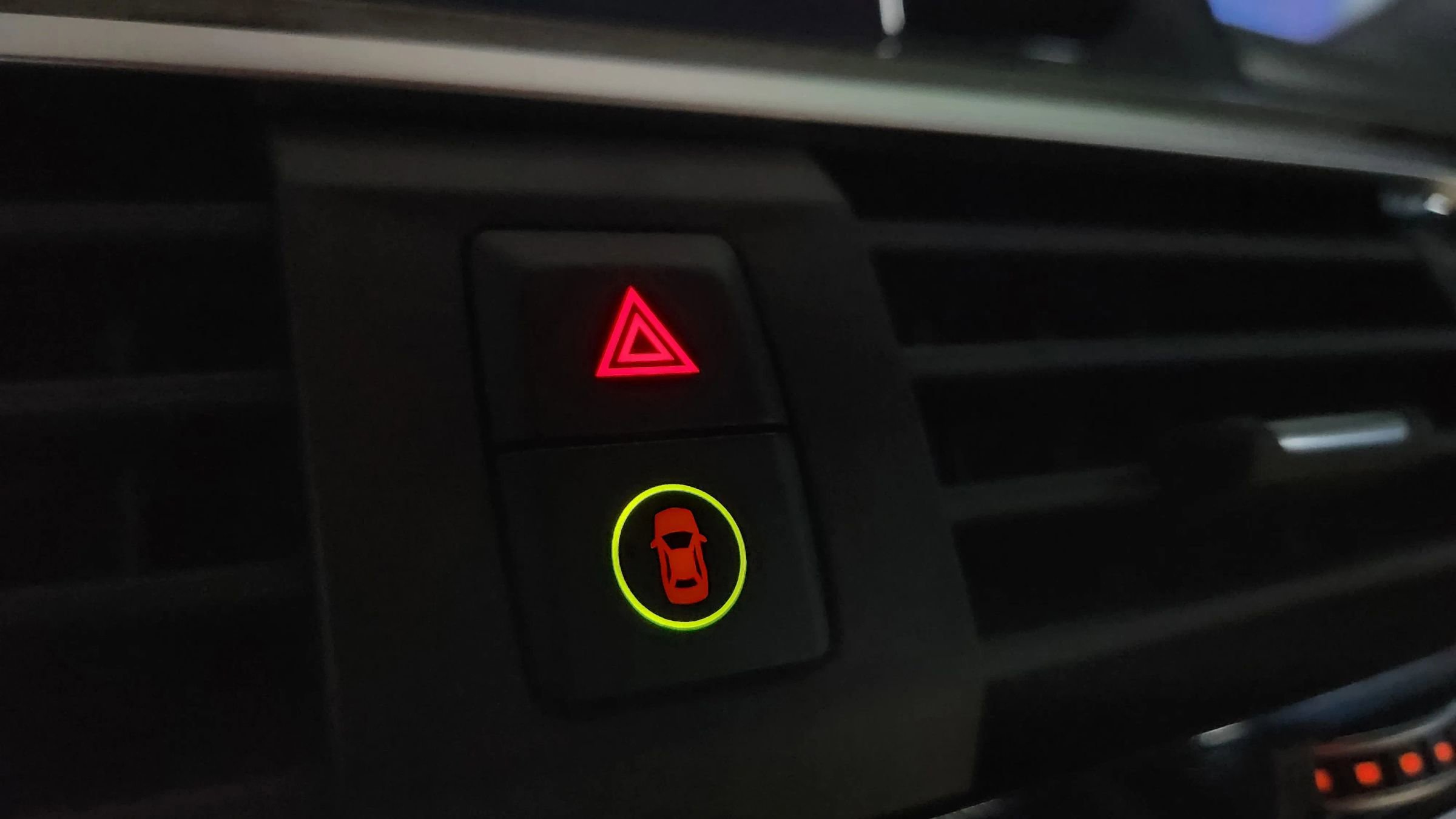 Used 2019 BMW X3 xDrive30i w/ Driving Assistance Package image 37