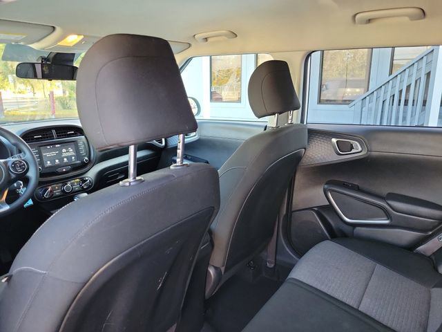 Used 2020 Kia Soul S image 27