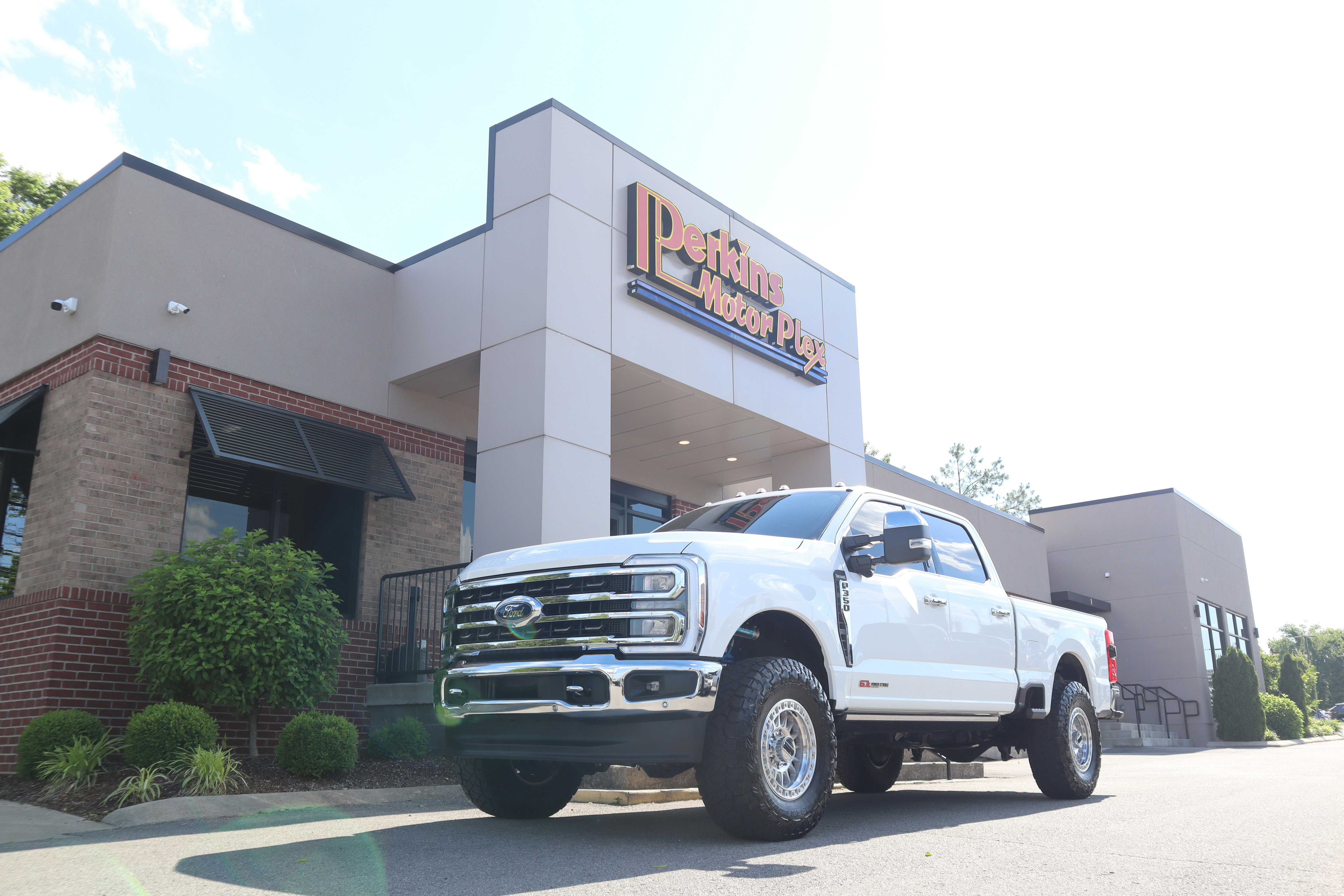 Used 2024 Ford F350 King Ranch w/ Chrome Package AWD/4WD image 42