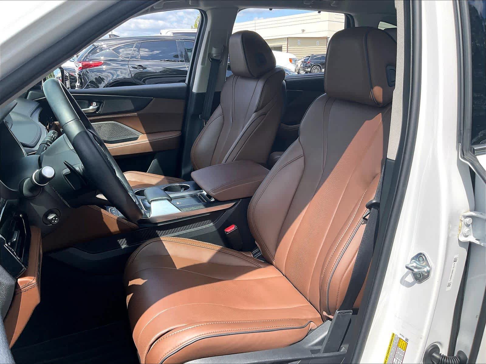 Used 2024 Acura MDX SH-AWD w/ Advance Package image 26