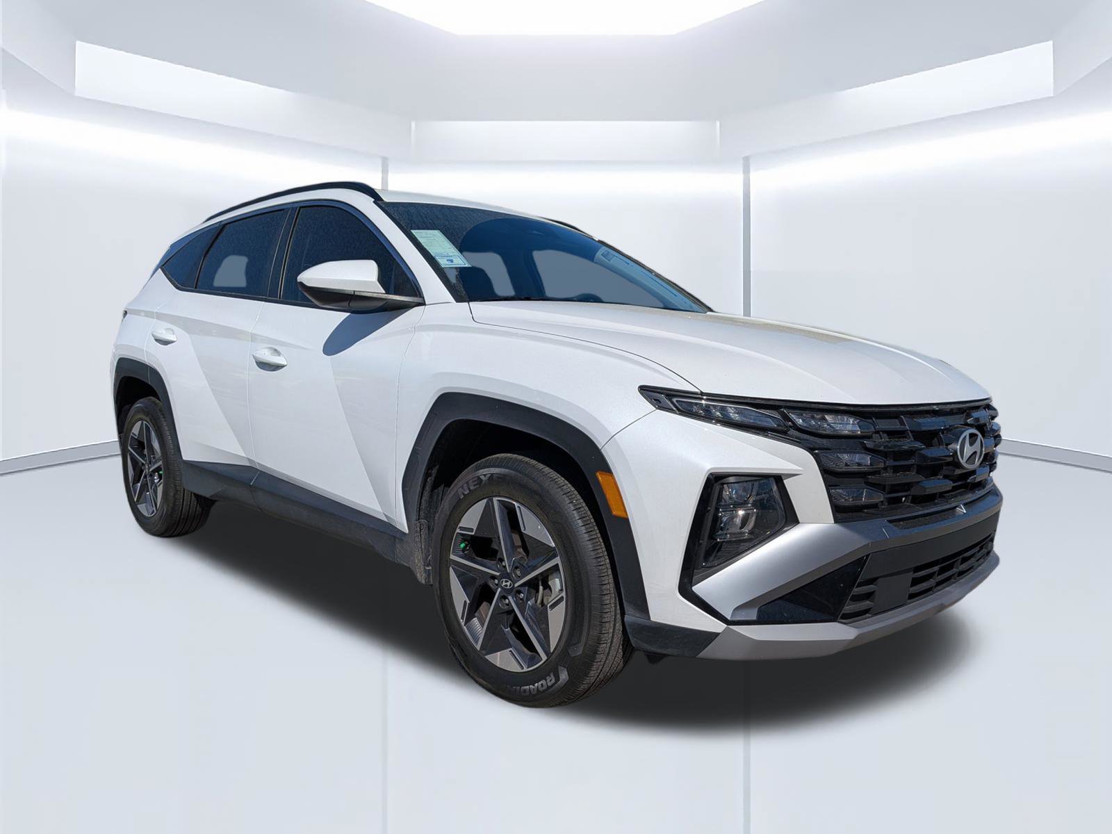 Certified 2025 Hyundai Tucson SEL image 1