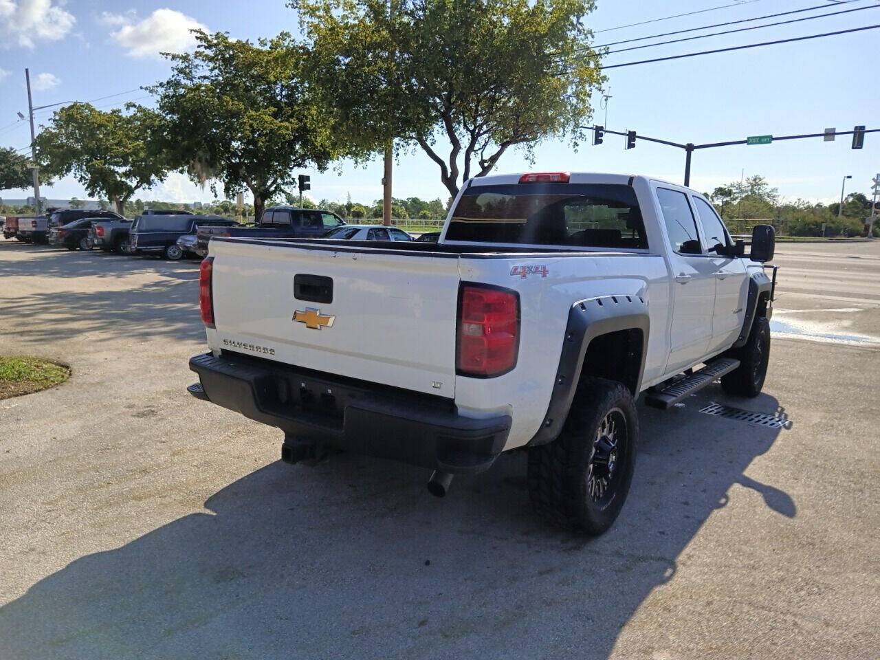 Used 2015 Chevrolet Silverado 2500 LT AWD/4WD image 5
