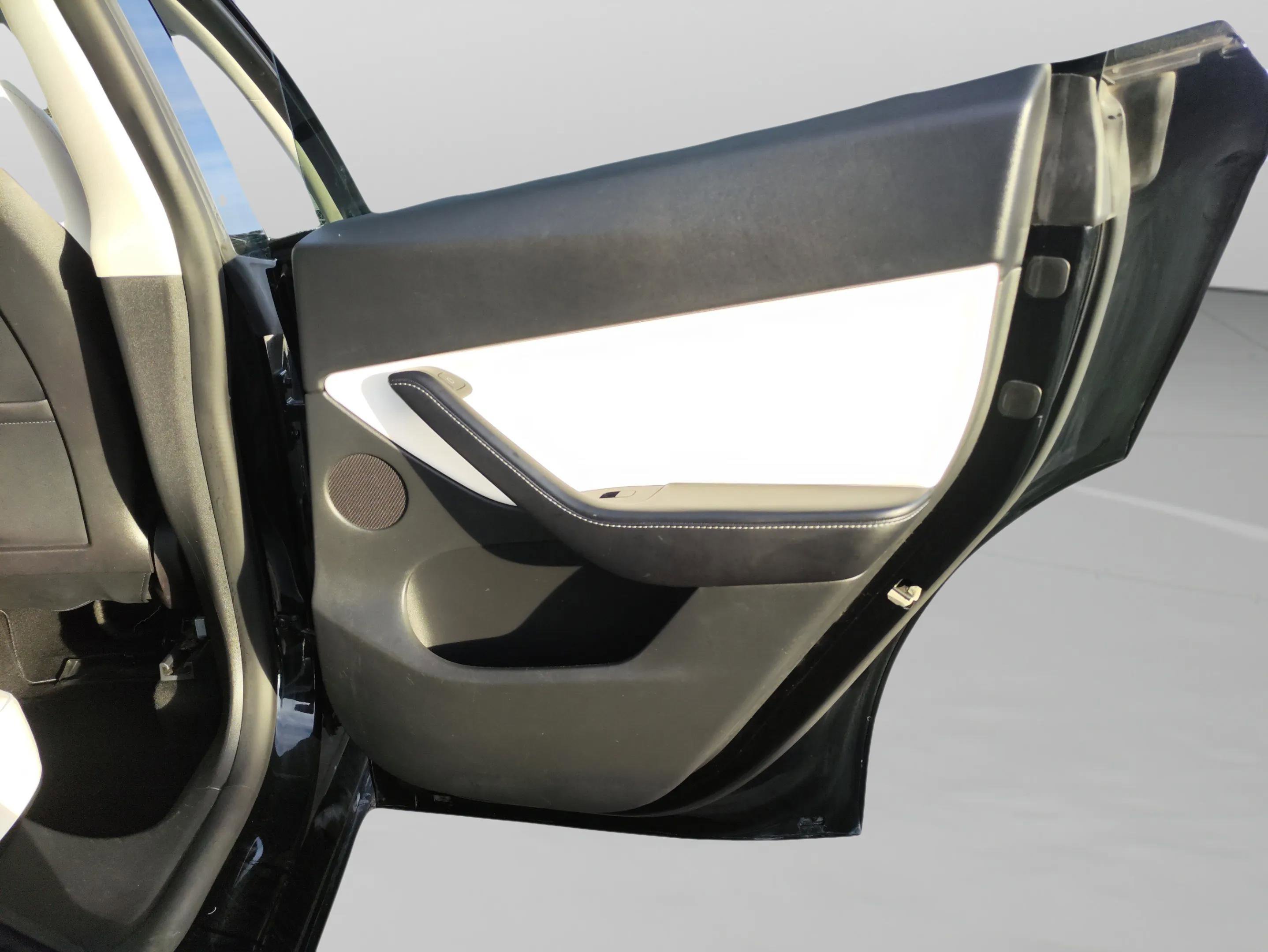 Used 2022 Tesla Model Y Performance image 24