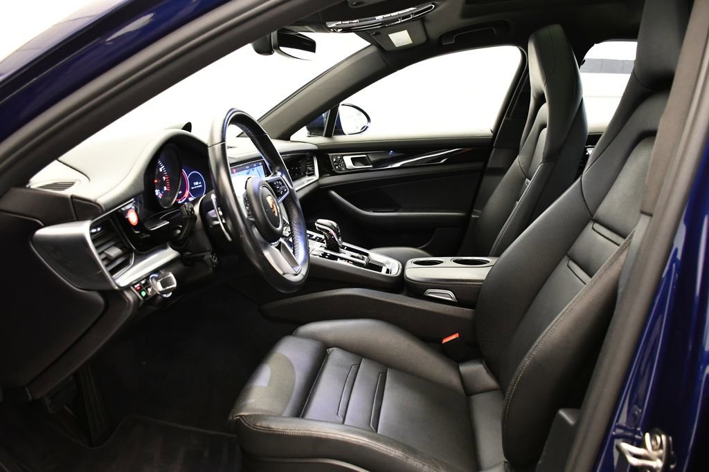 Used 2020 Porsche Panamera 4 image 5
