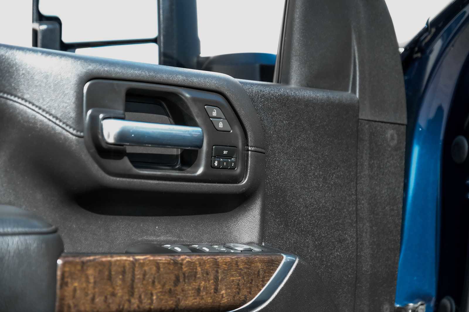 Used 2023 GMC Sierra 2500 Denali w/ Denali Ultimate Package image 46