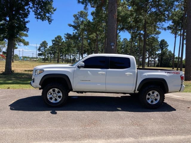 Used 2021 Toyota Tacoma TRD Off-Road image 7