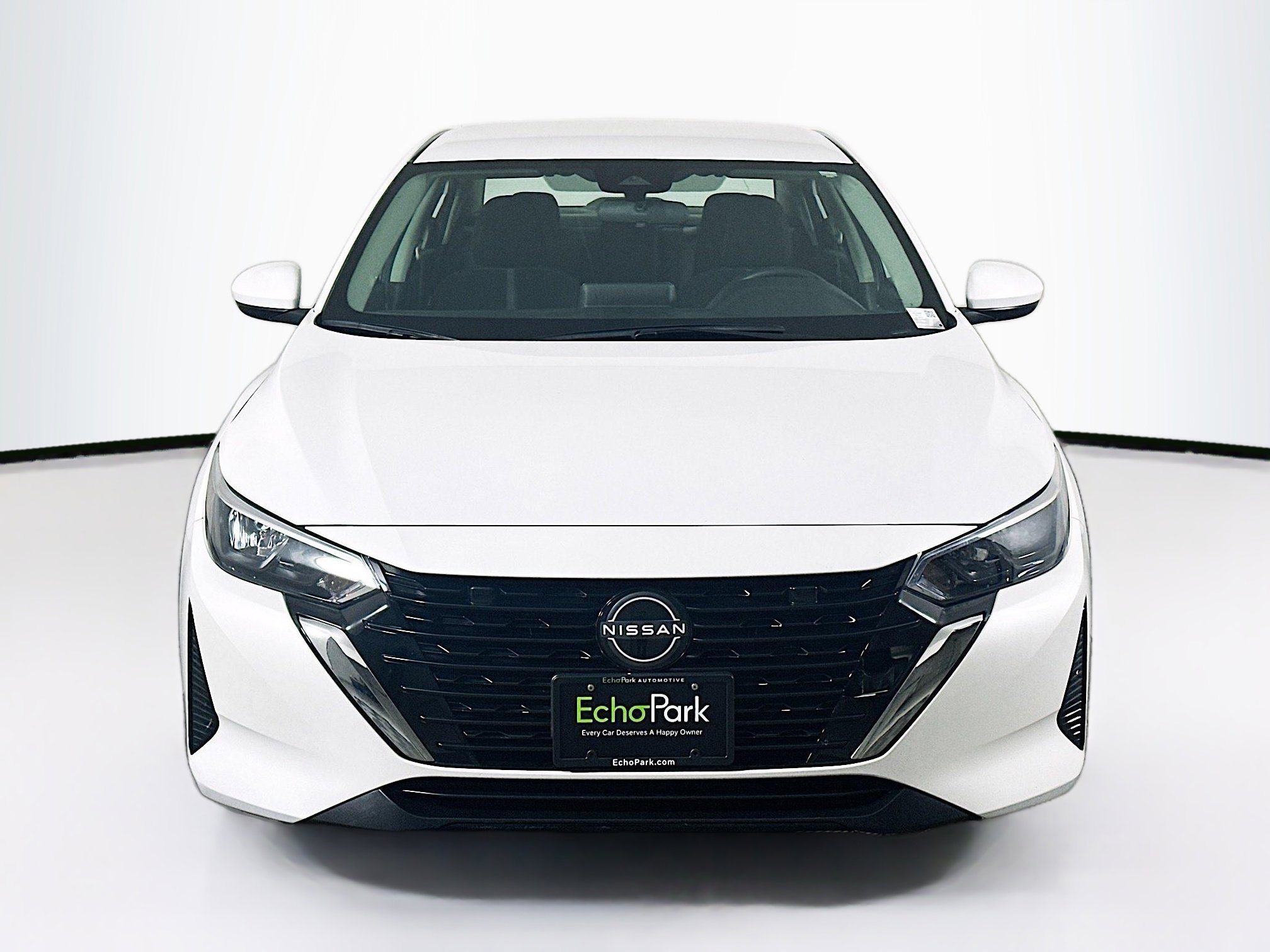 Used 2024 Nissan Sentra SV image 2