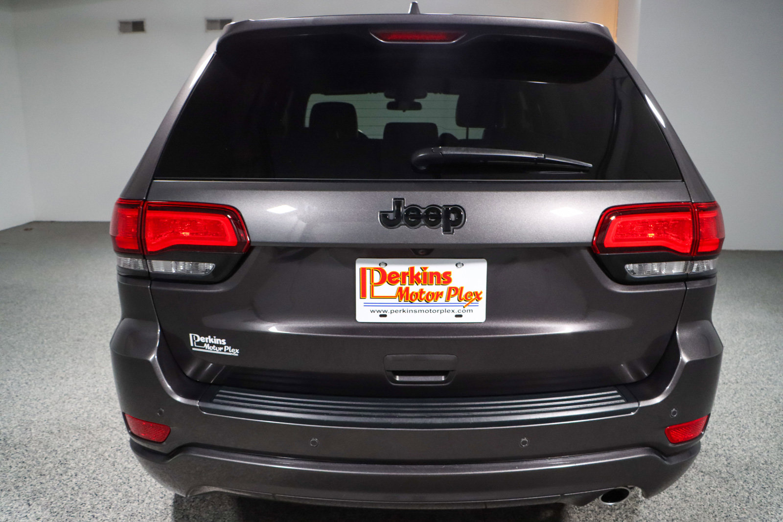 Used 2021 Jeep Grand Cherokee Laredo X image 8