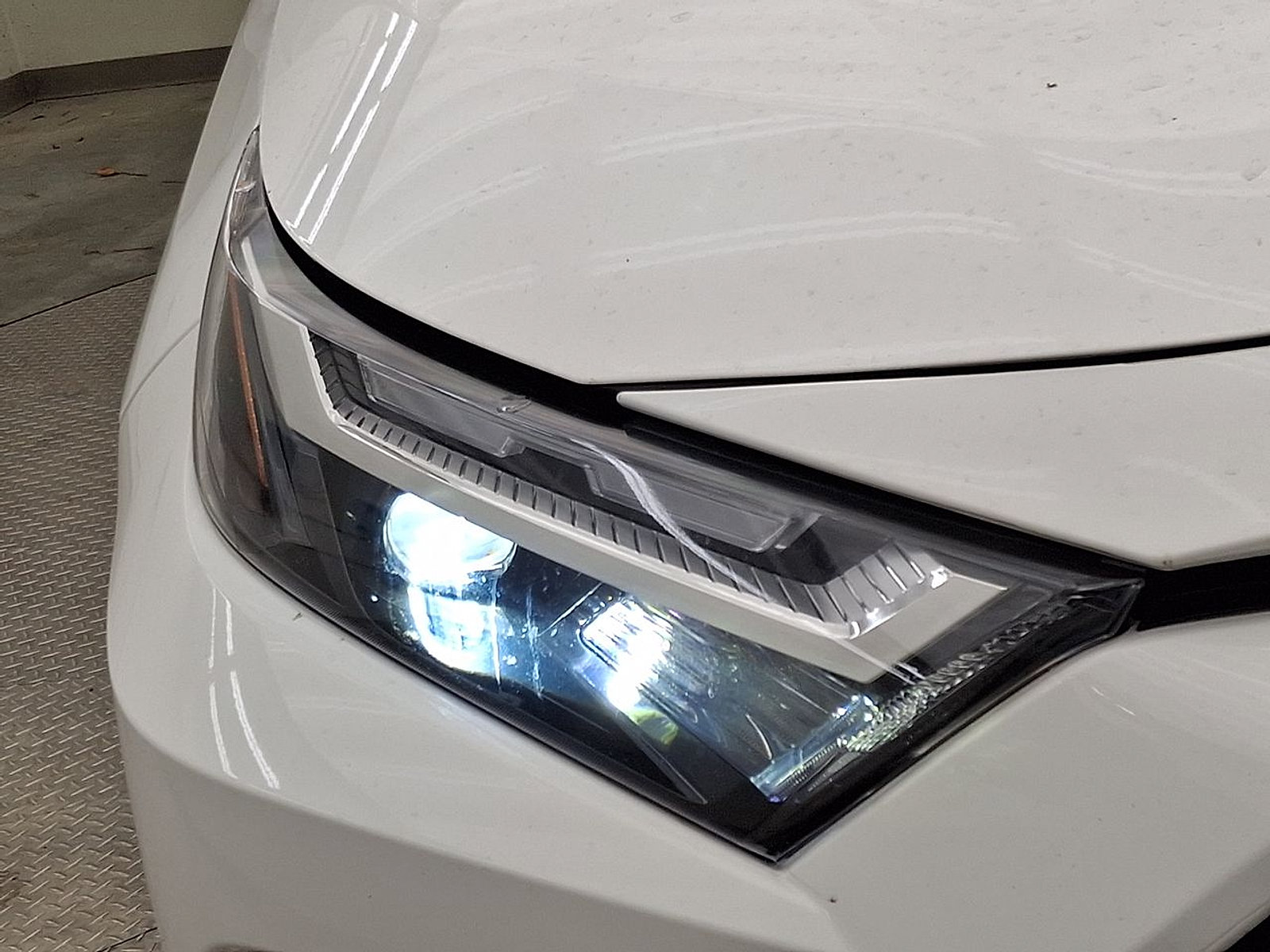 Certified 2022 Toyota RAV4 XLE w/ Convenience Package AWD/4WD image 32