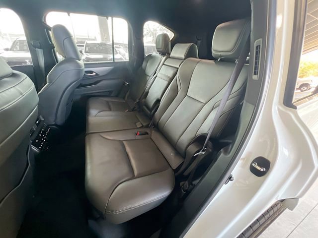 Used 2023 Lexus LX 600 F Sport w/ Accessory Package (Z1) image 27